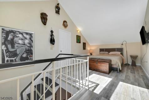 14 Jacques Elizabeth NJ 07201