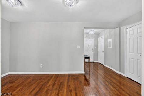 19 Lyons Avenue Newark NJ 07112