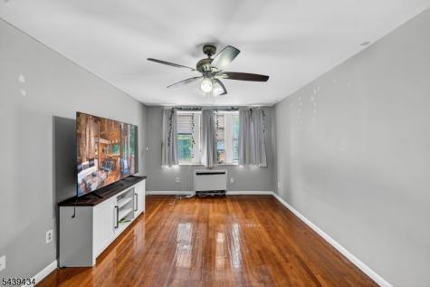 19 Lyons Avenue Newark NJ 07112