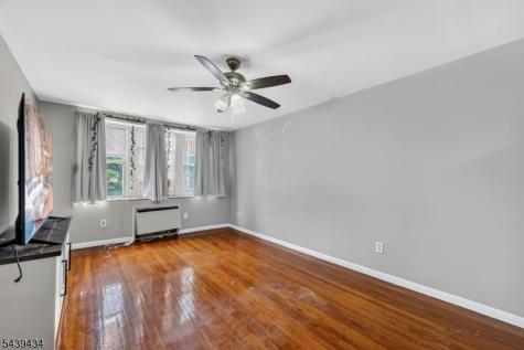 19 Lyons Avenue Newark NJ 07112