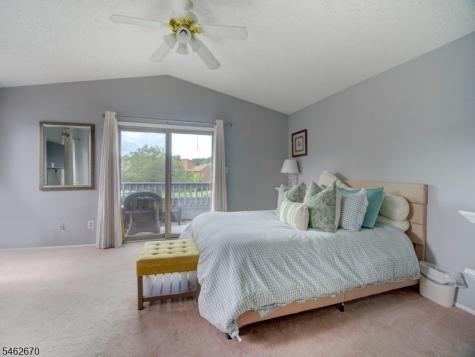 196 Drake Lane Roxbury NJ 07852