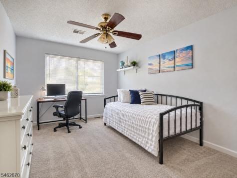 196 Drake Lane Roxbury NJ 07852
