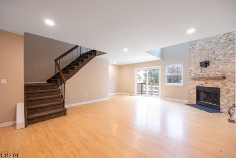 7 Lake Court Raritan NJ 08822