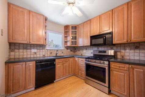 7 Lake Court Raritan NJ 08822