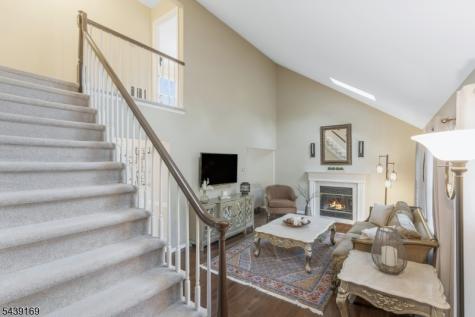 11 Hampton Court Bernards NJ 07920