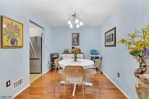 19 Meadowview Drive Clinton NJ 08801