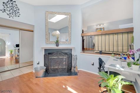 19 Meadowview Drive Clinton NJ 08801