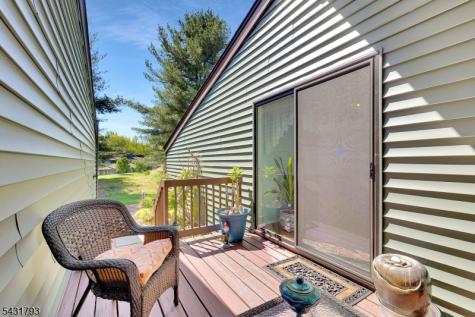 19 Meadowview Drive Clinton NJ 08801