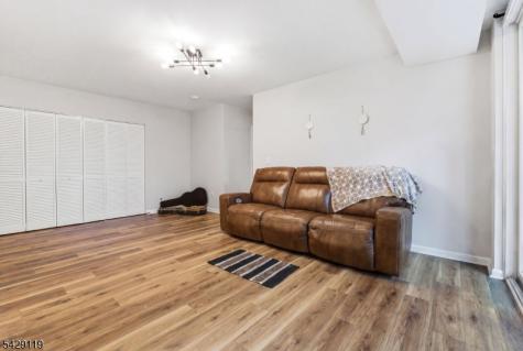 462 River Road Nutley NJ 07110