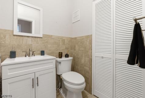 462 River Road Nutley NJ 07110