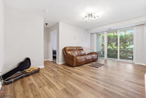 462 River Road Nutley NJ 07110