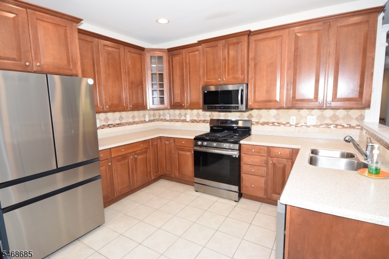 6208 Westover Way Franklin NJ 08873