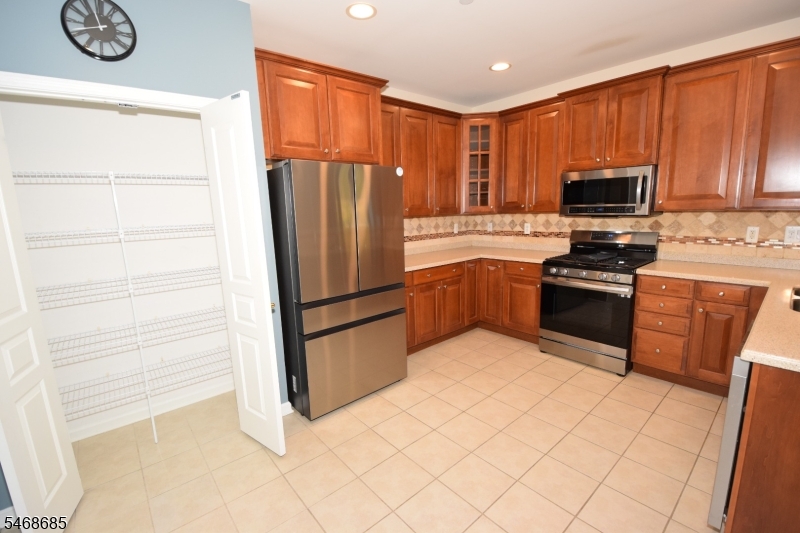 6208 Westover Way Franklin NJ 08873