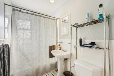 21 Colonial Drive Little Falls NJ 07424