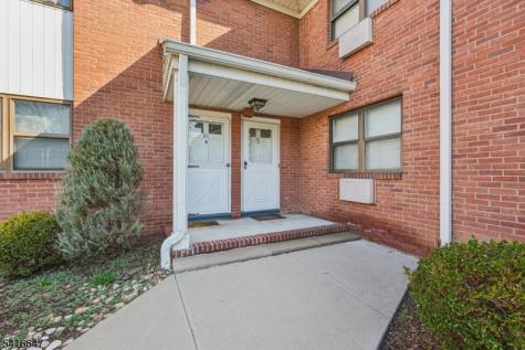 21 Colonial Drive Little Falls NJ 07424