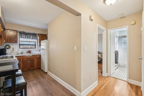 21 Colonial Drive Little Falls NJ 07424