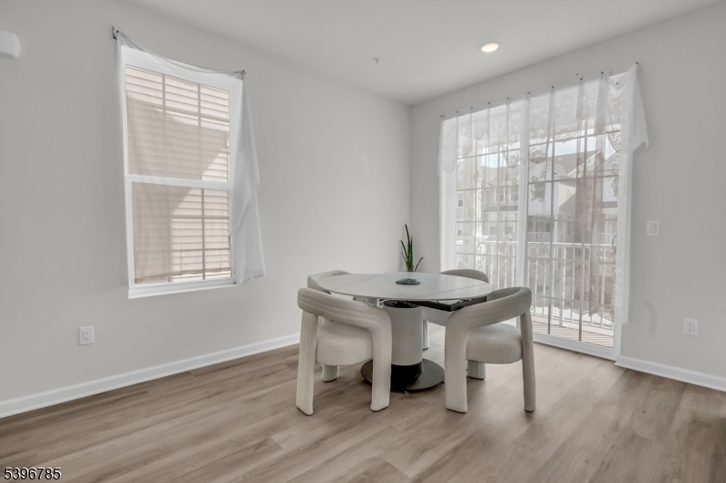 204 Honeysuckle Lane Warren NJ 07059