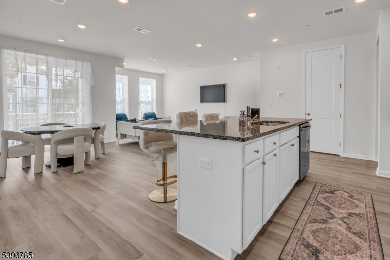 204 Honeysuckle Lane Warren NJ 07059