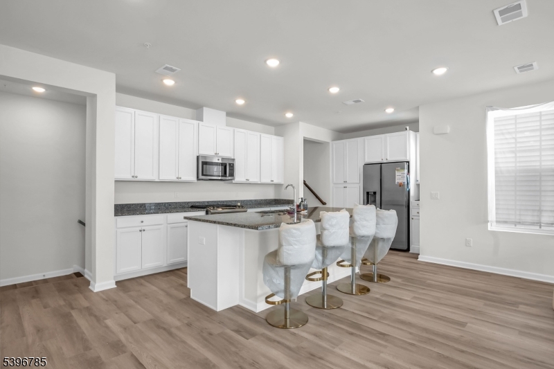 204 Honeysuckle Lane Warren NJ 07059