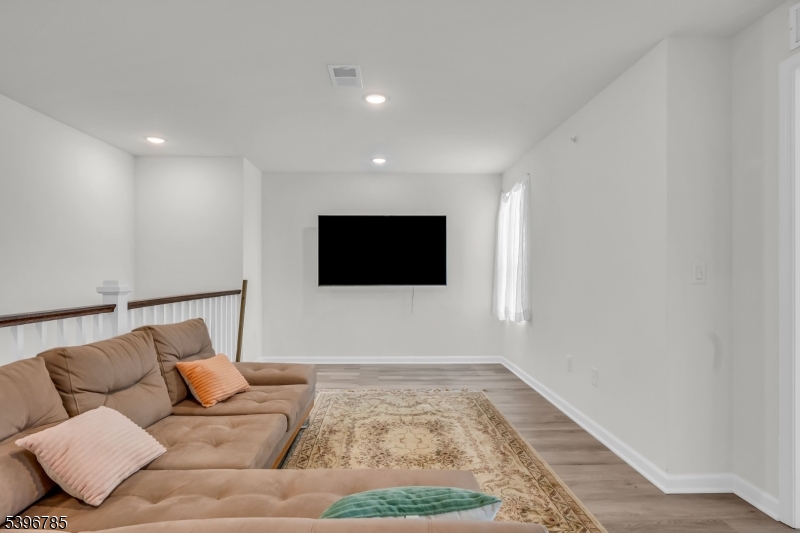 204 Honeysuckle Lane Warren NJ 07059