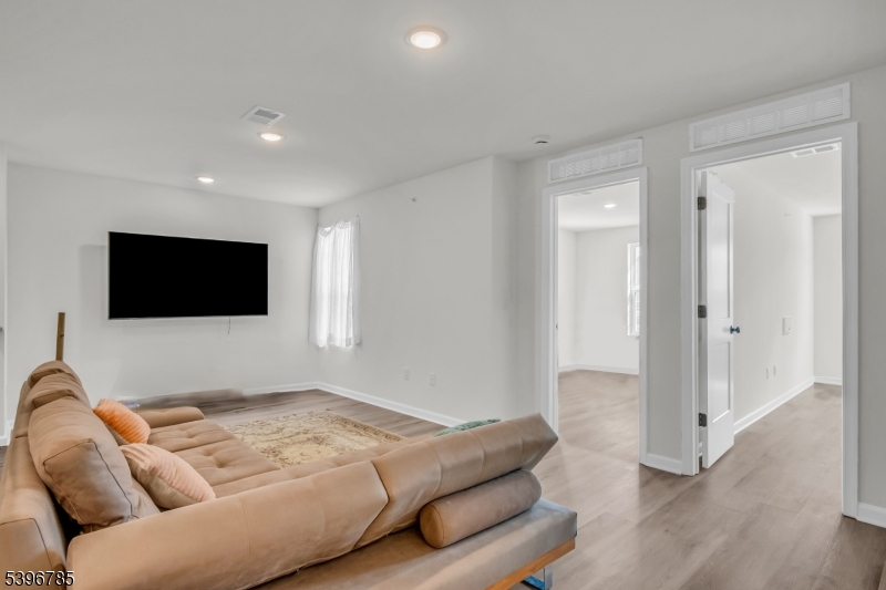 204 Honeysuckle Lane Warren NJ 07059