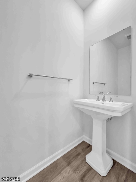 204 Honeysuckle Lane Warren NJ 07059