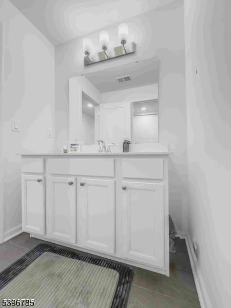 204 Honeysuckle Lane Warren NJ 07059
