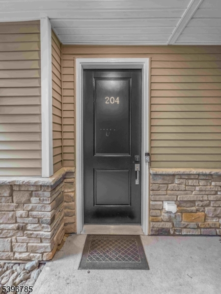 204 Honeysuckle Lane Warren NJ 07059
