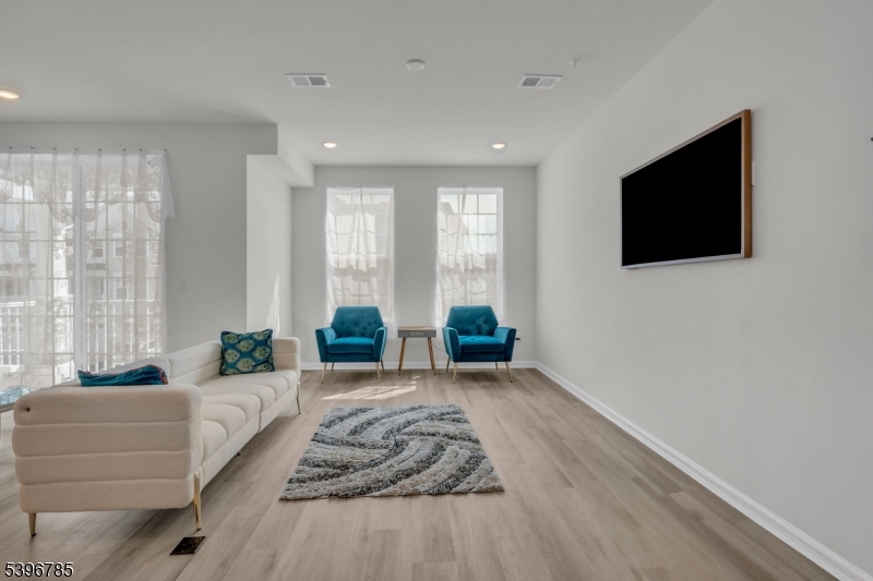 204 Honeysuckle Lane Warren NJ 07059