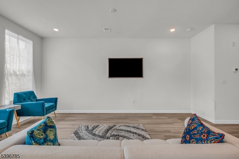 204 Honeysuckle Lane Warren NJ 07059