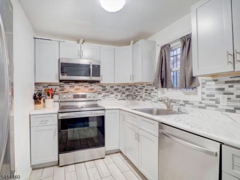 352 N Oraton Parkway East Orange NJ 07017