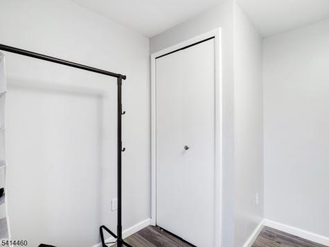 352 N Oraton Parkway East Orange NJ 07017