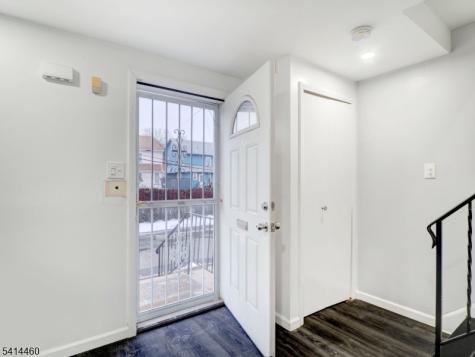 352 N Oraton Parkway East Orange NJ 07017