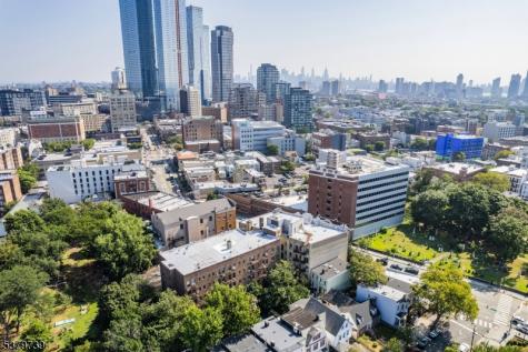 821 Bergen Avenue Jersey City NJ 07306