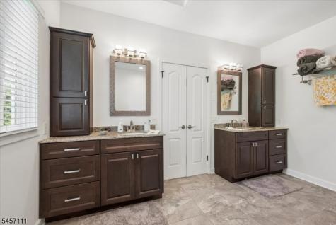703 Timberbrooke Drive Bedminster NJ 07921