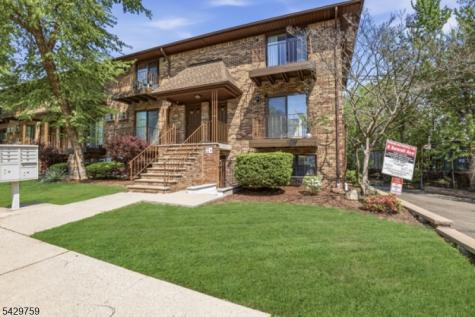 8 Sewall Avenue Clifton NJ 07011