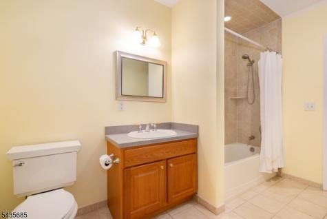 16 Main St - U1 Sparta NJ 07871