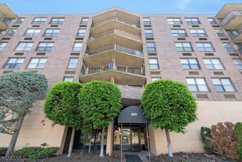 200 Division Street Cliffside Park NJ 07010