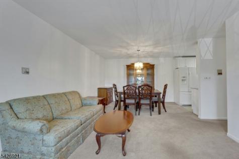 846 Riverside Avenue Lyndhurst NJ 07071