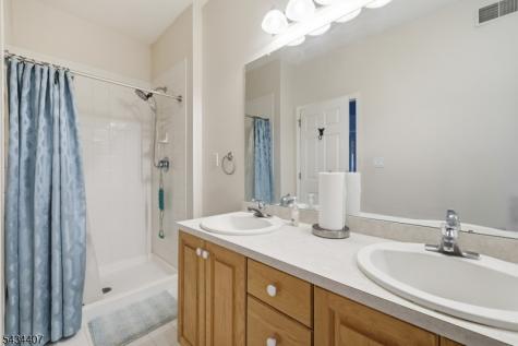 30 Victoria Drive White NJ 07823