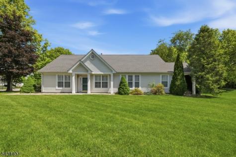 30 Victoria Drive White NJ 07823