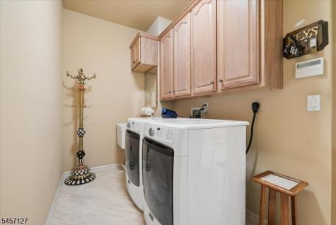 24 Benedict Crescent Bernards NJ 07920