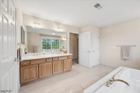 24 Benedict Crescent Bernards NJ 07920