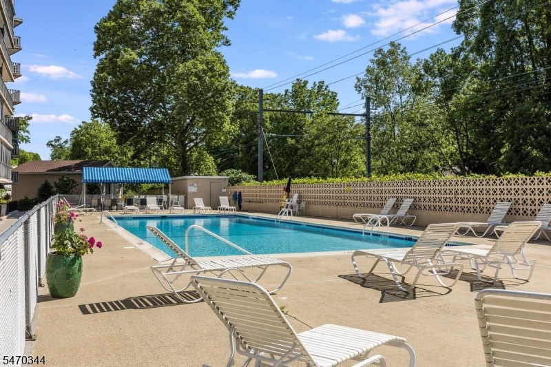 530 Valley Road Montclair NJ 07043