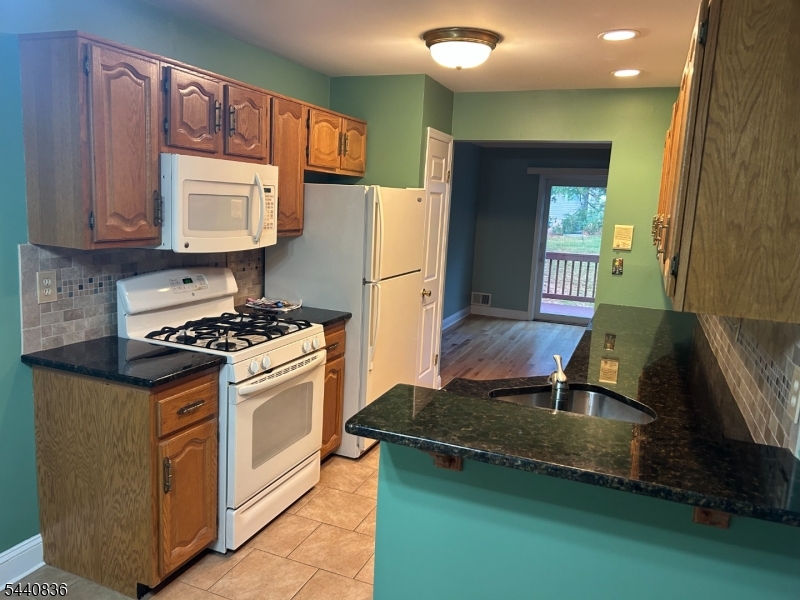 42 Myrtle Court Readington NJ 08889