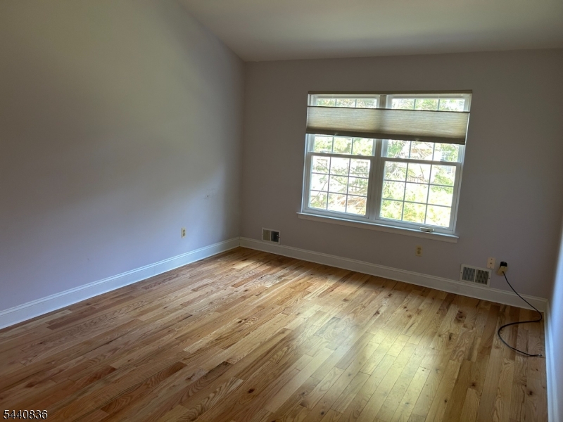 42 Myrtle Court Readington NJ 08889