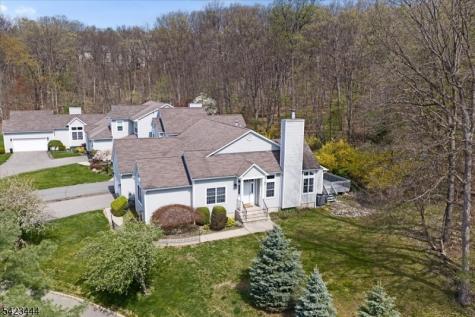 126 Worcester Drive Wayne NJ 07470