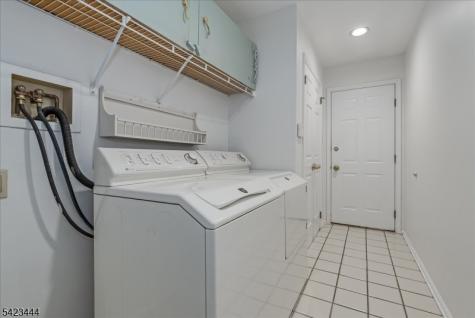 126 Worcester Drive Wayne NJ 07470