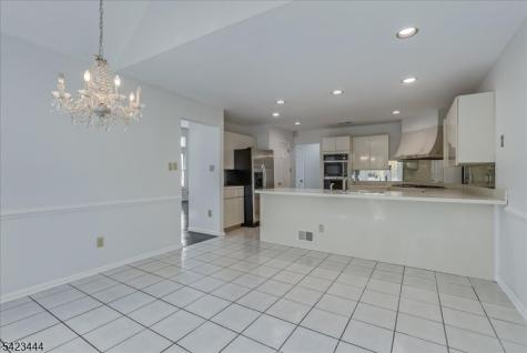 126 Worcester Drive Wayne NJ 07470