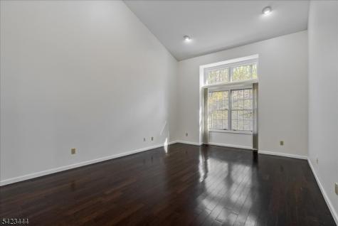 126 Worcester Drive Wayne NJ 07470
